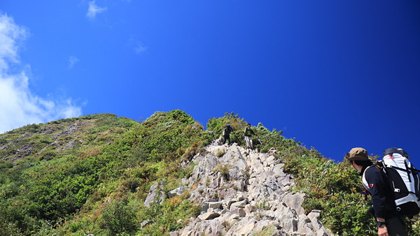 雨飾山1963m200906