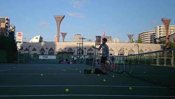 球出し練習もしています🎾