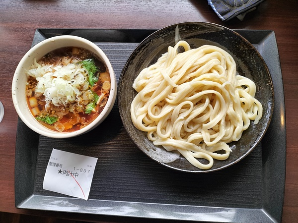 ライドのお供、肉汁うどん。