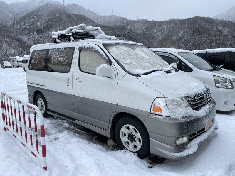 4WD ８人乗り