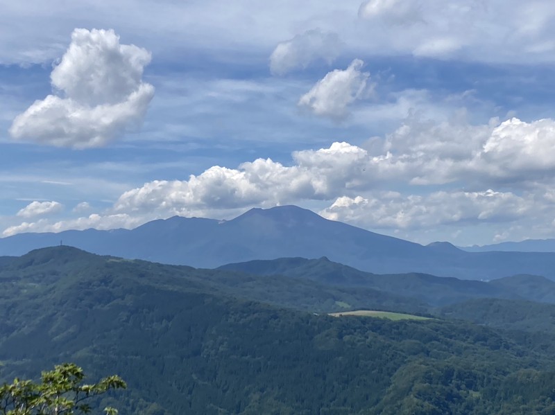 荒船山のとも岩から浅間山