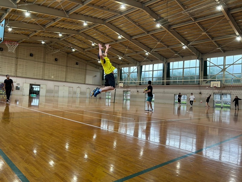 サーブうちま～す🏐