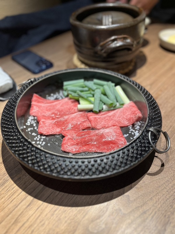 お肉専門店のすき焼き。